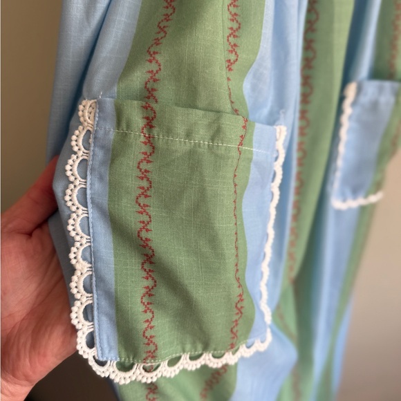 Elegant Blue and Green Maxi Dress - Picture 2 of 6